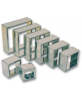 jeu de 8 découpoirs carrés unis inox de 4 à 11 cm